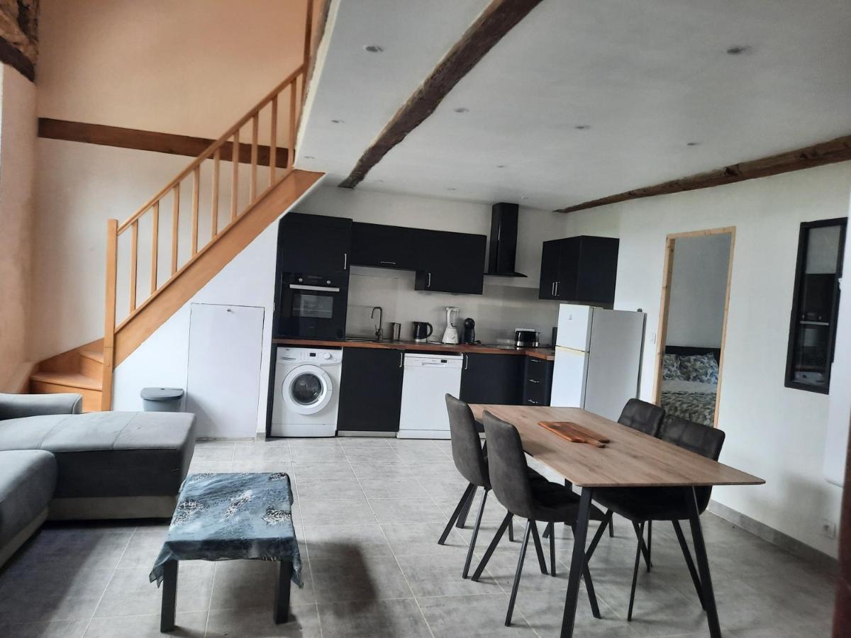 Chez Line Et Pierre: Appartement Spacieux, Lumineux Et Equipe La Bastide-de-Sérou Exterior foto